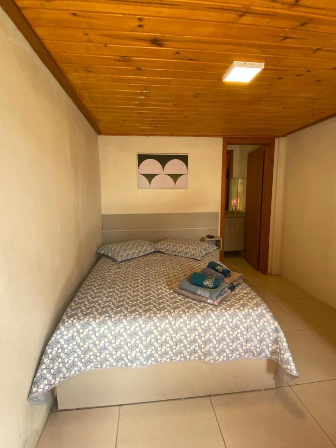 Casa Aconchegante Ou Suites Privativas カネラ エクステリア 写真
